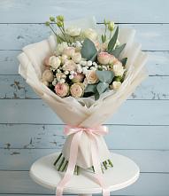 Букет цветов из:  Розы и Лизиантусы #REPLACE_PRED# Рыльске