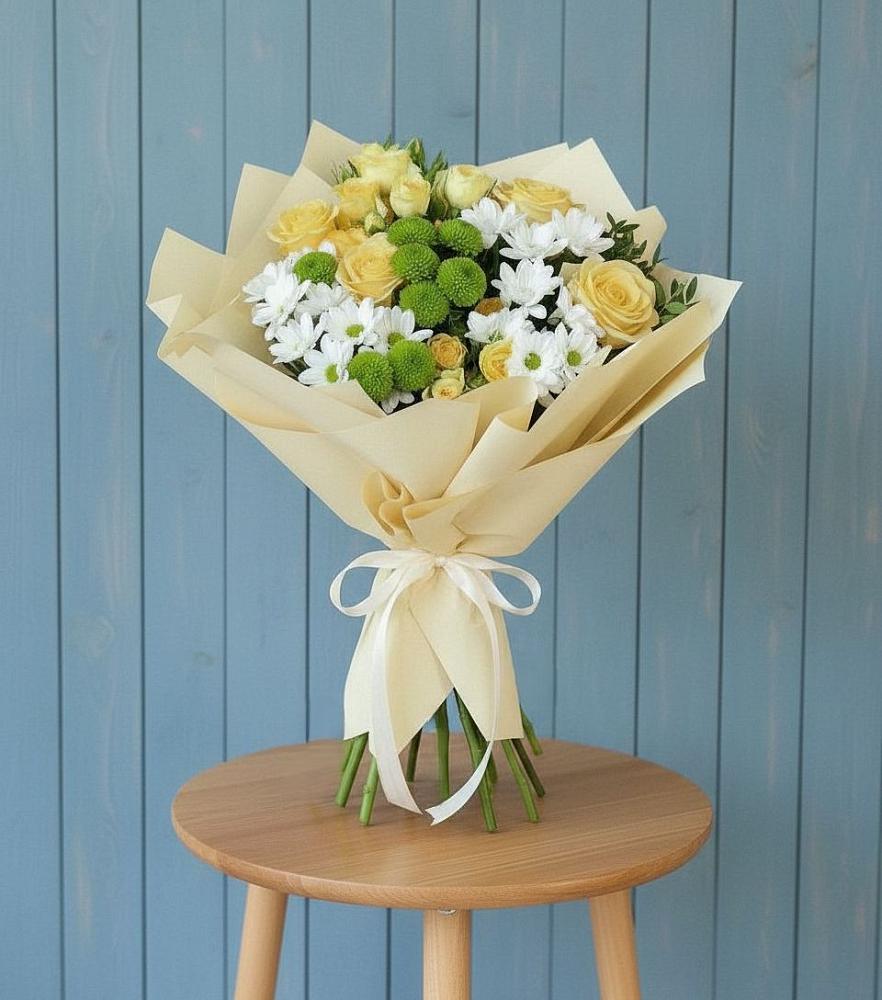 Букет цветов из: Хризантемы и Розы в Рыльске