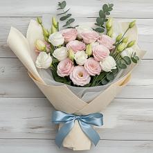 Букет цветов из:  Лизиантусы #REPLACE_PRED# Рыльске