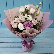 Букет цветов из:  Розы и Лизиантусы в Рыльске
