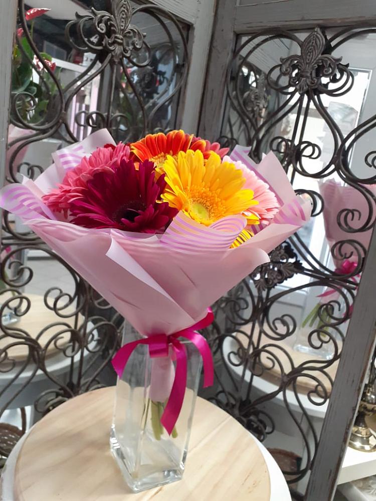 Букет цветов из: Герберы в Рыльске