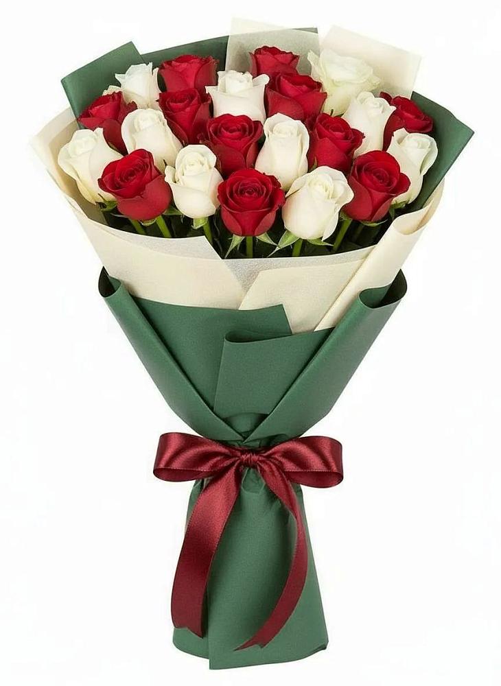 Букет Микс из красных и белых роз в Рыльске