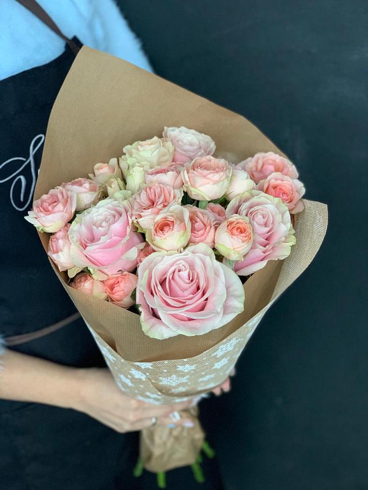 Букет цветов из: Хризантемы и Розы в Рыльске