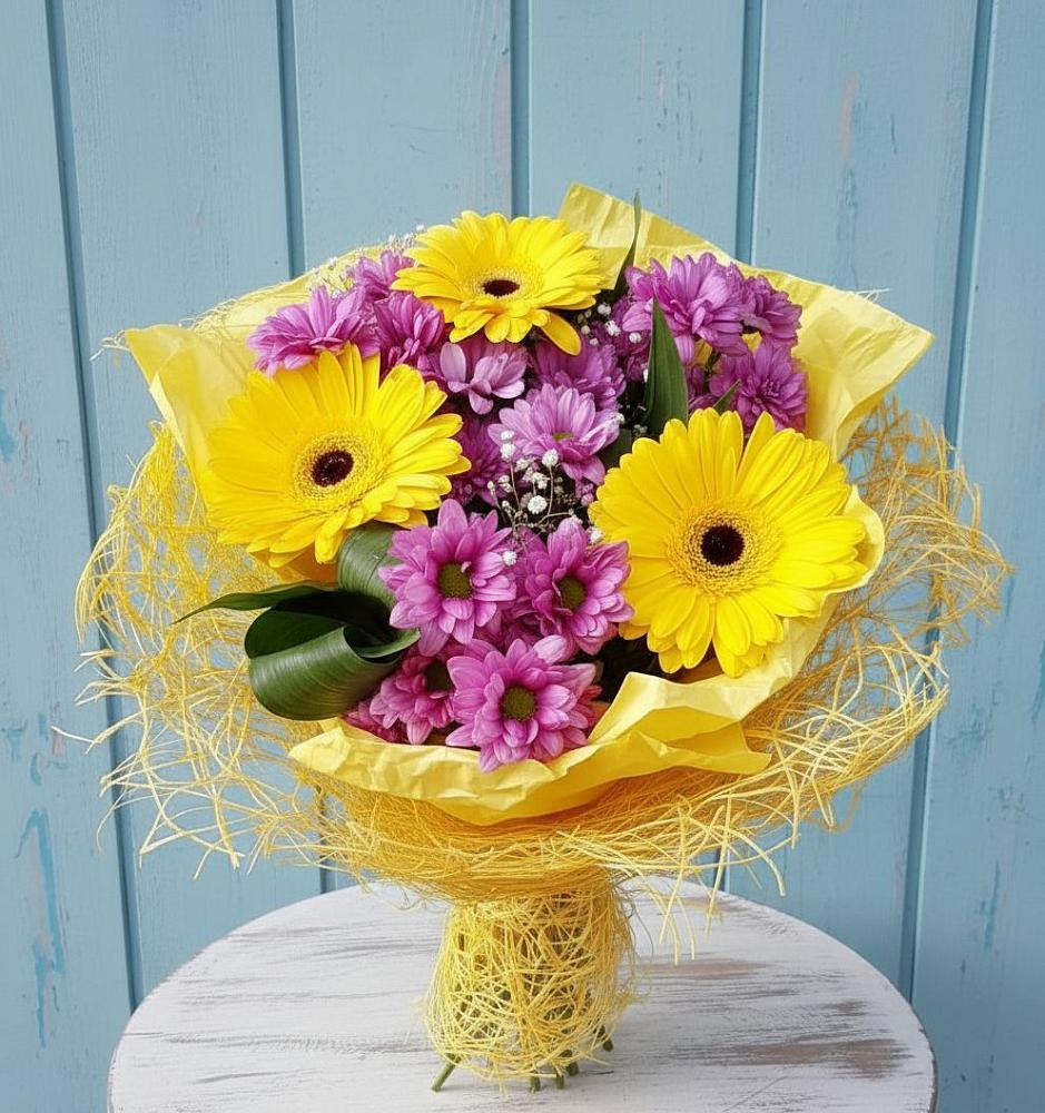 Букет цветов из: Хризантемы и Герберы в Рыльске