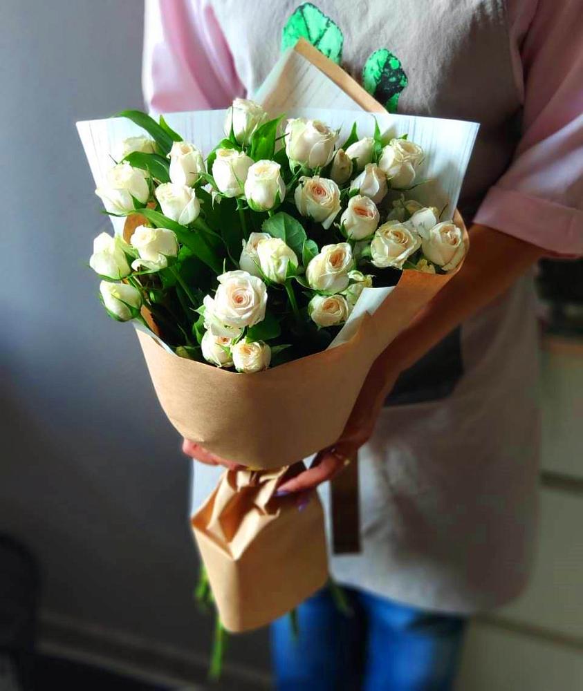Букет цветов из: Розы в Рыльске