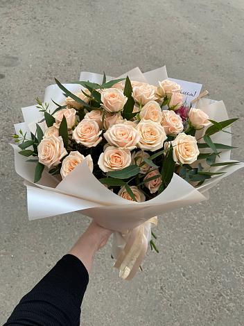 Букет Кремовые розы Латте в Рыльске