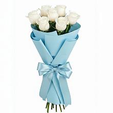 Букет 7 белых роз Проуд в Рыльске