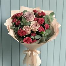 Букет цветов из:  Гвоздики и Розы в Рыльске